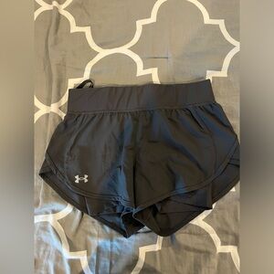 Under Armour Athletic Shorts Size M